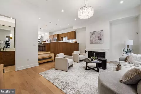 1241 Kater St, Philadelphia, PA 19147