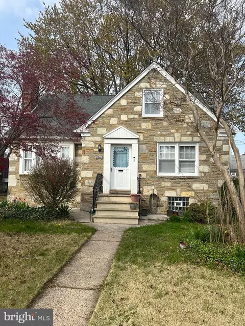 2313 Stanwood St, Philadelphia, PA 19152