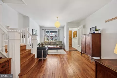710 S 55th St, Philadelphia, PA 19143