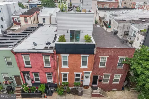 2242 Manton St, Philadelphia, PA 19146