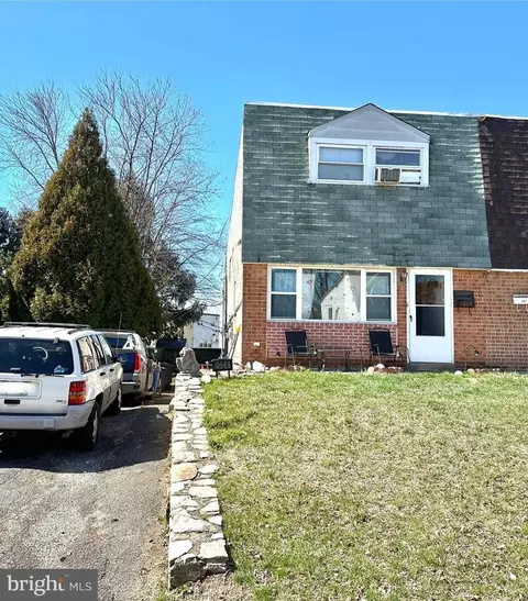 1004 Foster St, Philadelphia, PA 19116