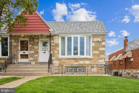 1003 Borbeck Ave, Philadelphia, PA 19111
