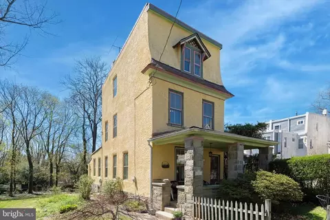 7038 Mower St, Philadelphia, PA 19119