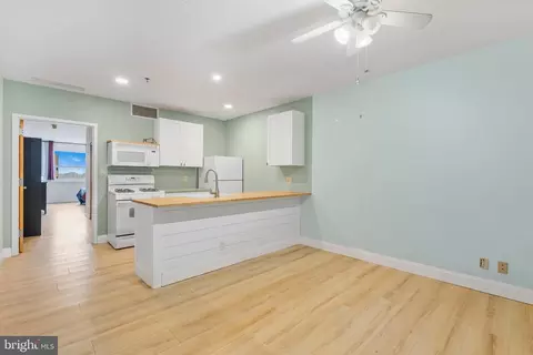 1100 Vine St #1403, Philadelphia, PA 19107