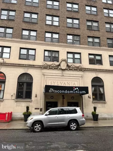 1324 Locust St #1528, Philadelphia, PA 19107