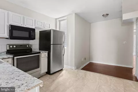 2142 N 18th St, Philadelphia, PA 19121