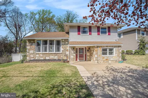 621 Kismet Rd, Philadelphia, PA 19115