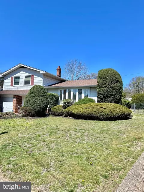 1017 Alpena Rd, Philadelphia, PA 19115
