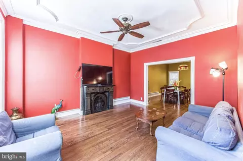 2202 E Cumberland St, Philadelphia, PA 19125