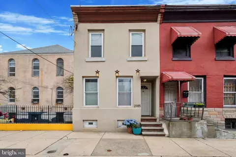 2145 Manton St, Philadelphia, PA 19146