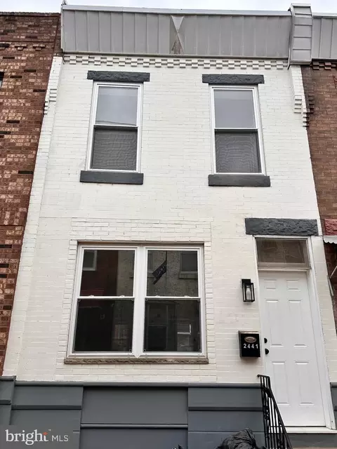 2441 S Darien St, Philadelphia, PA 19148
