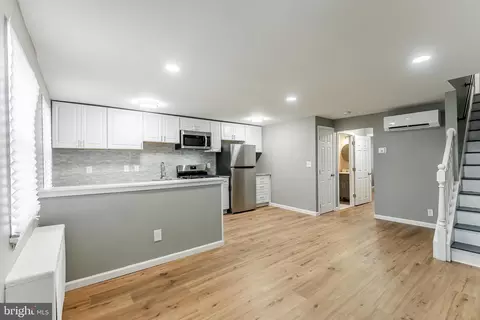 6414 Dorel St, Philadelphia, PA 19142
