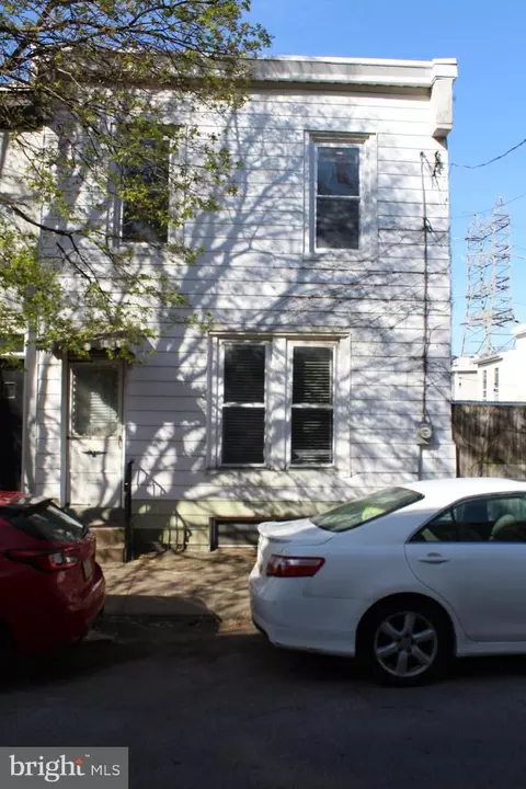 3748 Sharp St, Philadelphia, PA 19127