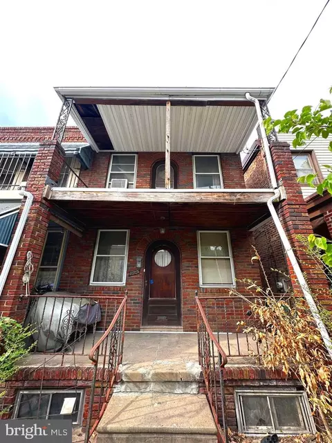 823 Tasker St, Philadelphia, PA 19148