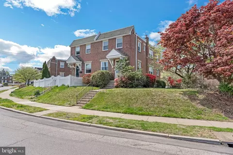 6442 Lawnton St, Philadelphia, PA 19128