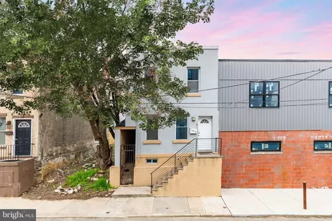 2505 Manton St, Philadelphia, PA 19146