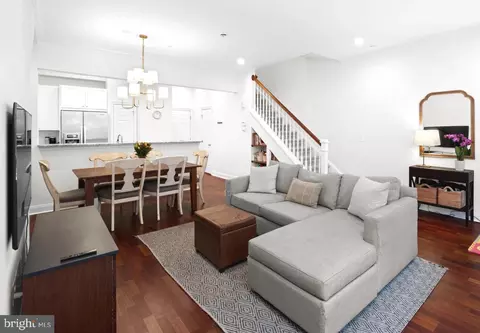 100 Governors Ct, Philadelphia, PA 19146