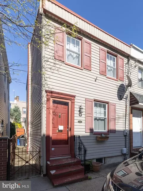 1335 E Hewson, Philadelphia, PA 19125
