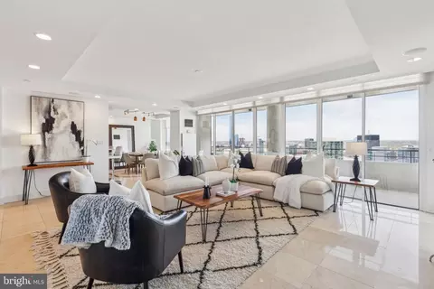 202 W 10 W Rittenhouse Sq #3203, Philadelphia, PA 19103