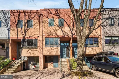810 N Newkirk St, Philadelphia, PA 19130