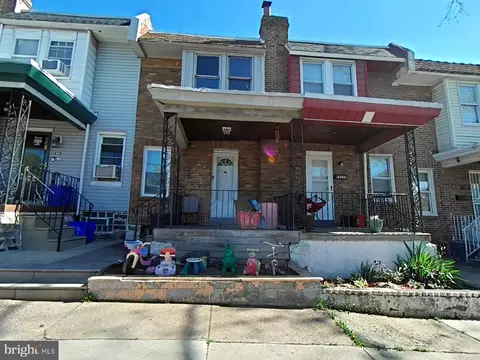 1817 Wakeling St, Philadelphia, PA 19124