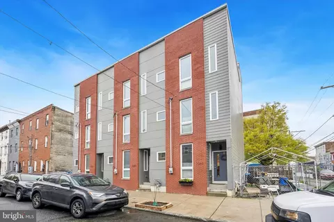 2262 N Howard St, Philadelphia, PA 19133