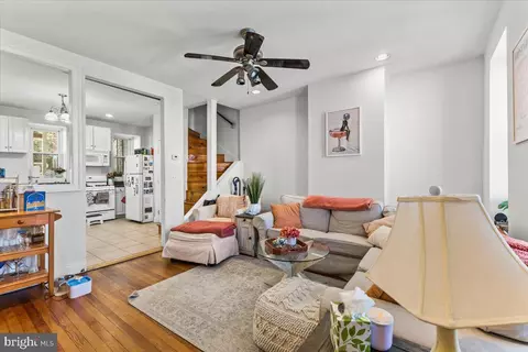 4159 Terrace St, Philadelphia, PA 19128