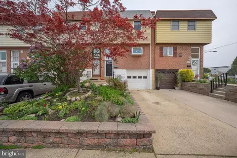 3502 Sussex Ln, Philadelphia, PA 19114