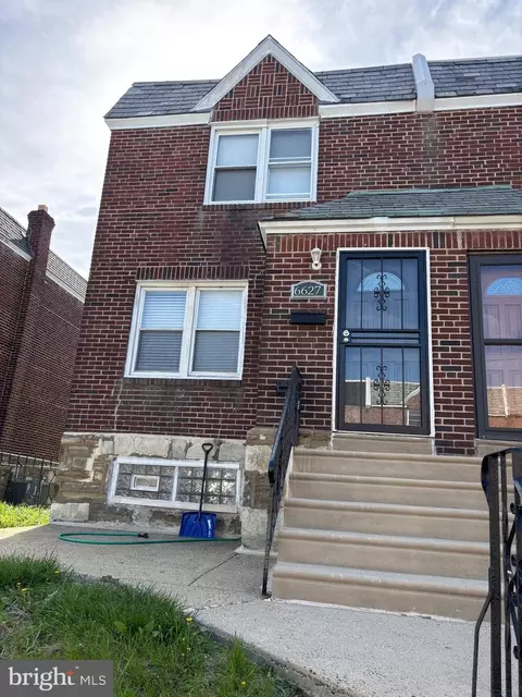 6627 Oakland St, Philadelphia, PA 19149