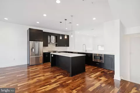 853 N 3rd St, Philadelphia, PA 19123