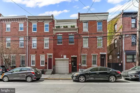 1530 Bainbridge St, Philadelphia, PA 19146