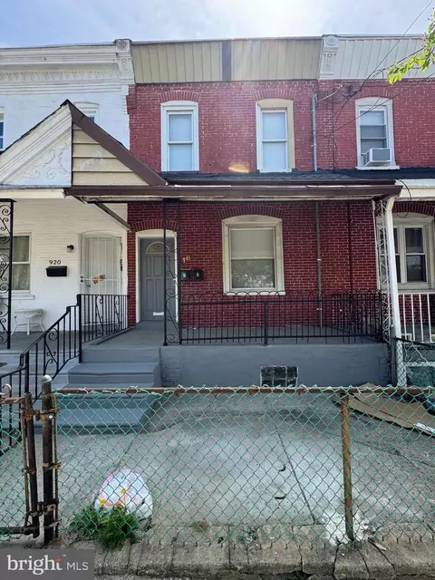 918 E Woodlawn St, Philadelphia, PA 19138