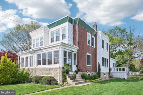 407 Hoffnagle St, Philadelphia, PA 19111