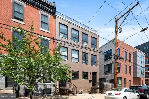2334 Emerald St, Philadelphia, PA 19125
