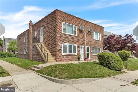 2301 Loney St, Philadelphia, PA 19152