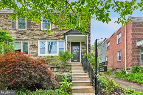 35 Woodale Ave, Philadelphia, PA 19118