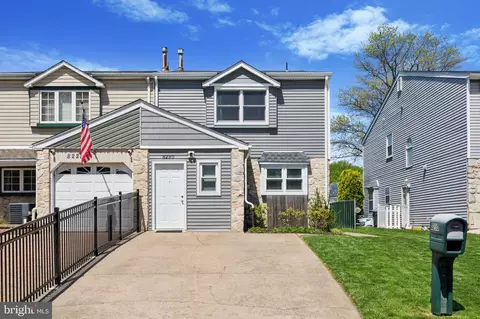 8230 Dorcas St, Philadelphia, PA 19152
