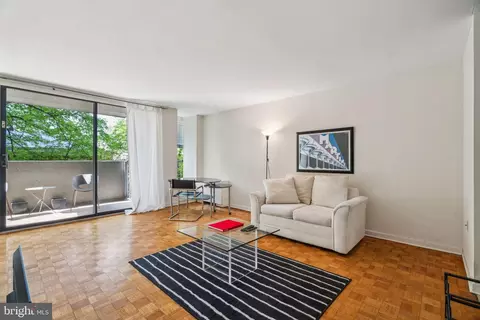 224 W 30 W Rittenhouse Sq #308, Philadelphia, PA 19103