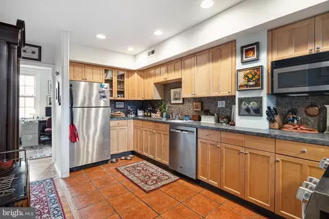 400 S 416 S 2nd St #408B, Philadelphia, PA 19147