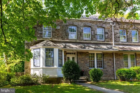 5900 Wayne Ave, Philadelphia, PA 19144