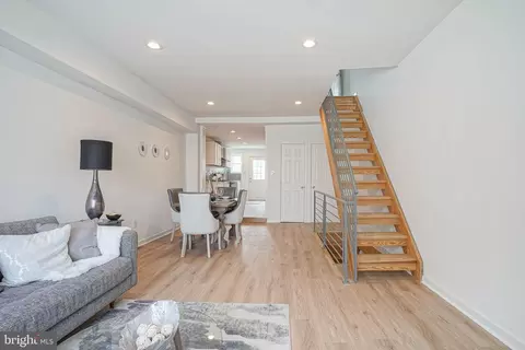500 Mountain St, Philadelphia, PA 19148