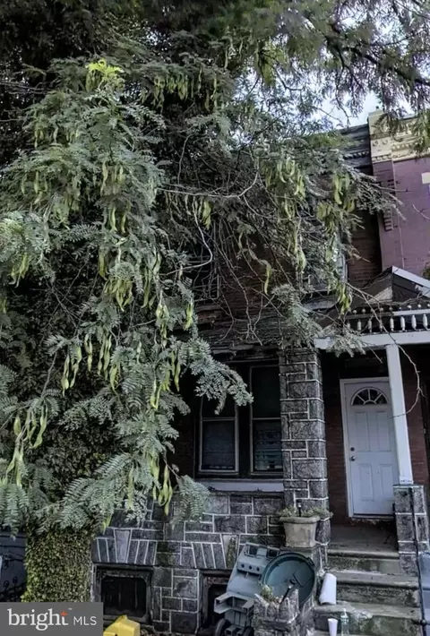 4050 Cambridge St, Philadelphia, PA 19104