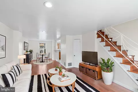 734 Landis St, Philadelphia, PA 19124