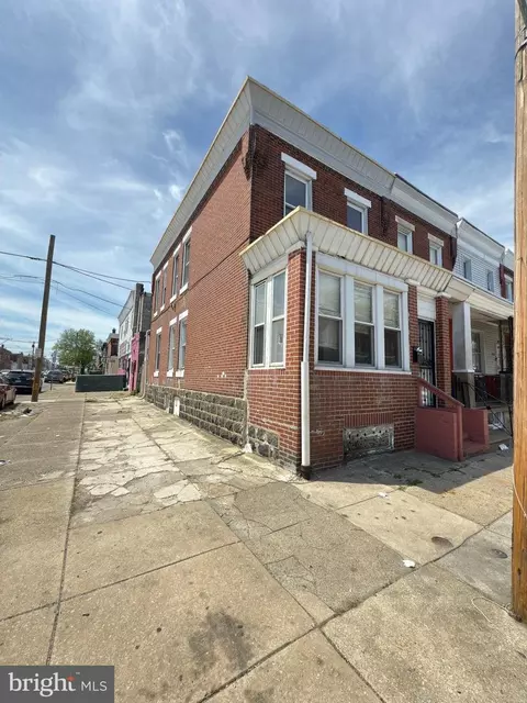 2024 S Avondale St, Philadelphia, PA 19142