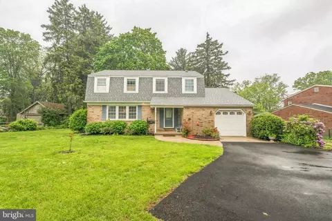 755 Shawmont Ave, Philadelphia, PA 19128