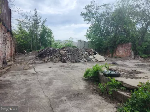 2514 W 18 W Dauphin St, Philadelphia, PA 19132