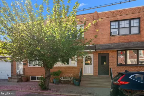 3323 Belgrade St, Philadelphia, PA 19134