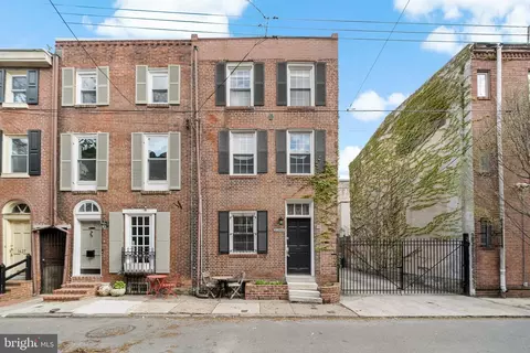 1623 Waverly St, Philadelphia, PA 19146