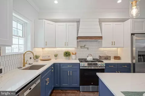 2326 Gerritt St, Philadelphia, PA 19146
