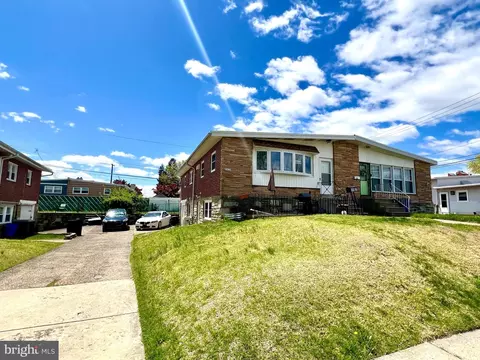 1102 Bingham St, Philadelphia, PA 19115